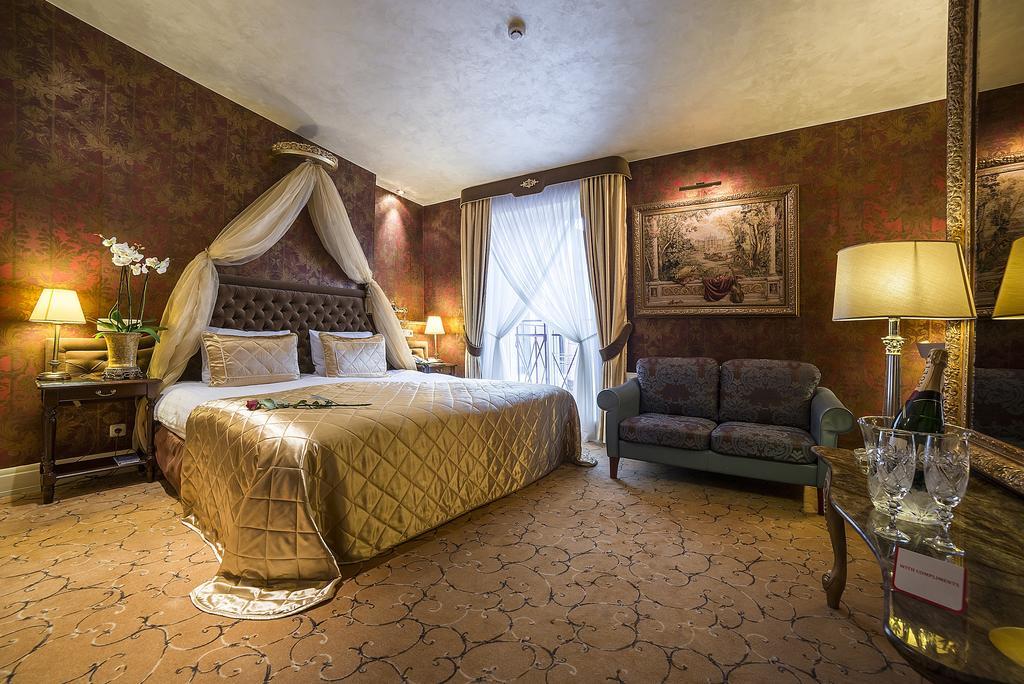 Imperial & Restaurant 5*